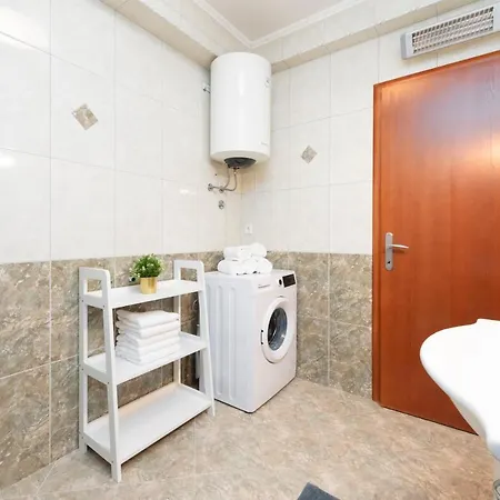 Anamarija Διαμέρισμα *