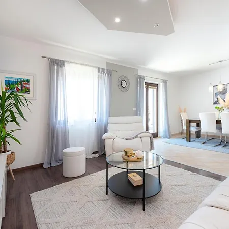 Διαμέρισμα Anamarija Mlini