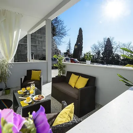 Anamarija Διαμέρισμα *