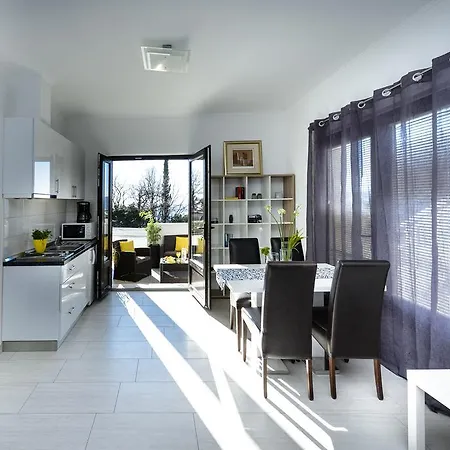 Anamarija Διαμέρισμα