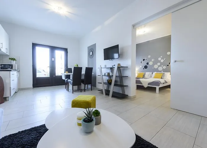 아파트 Anamarija 믈리니